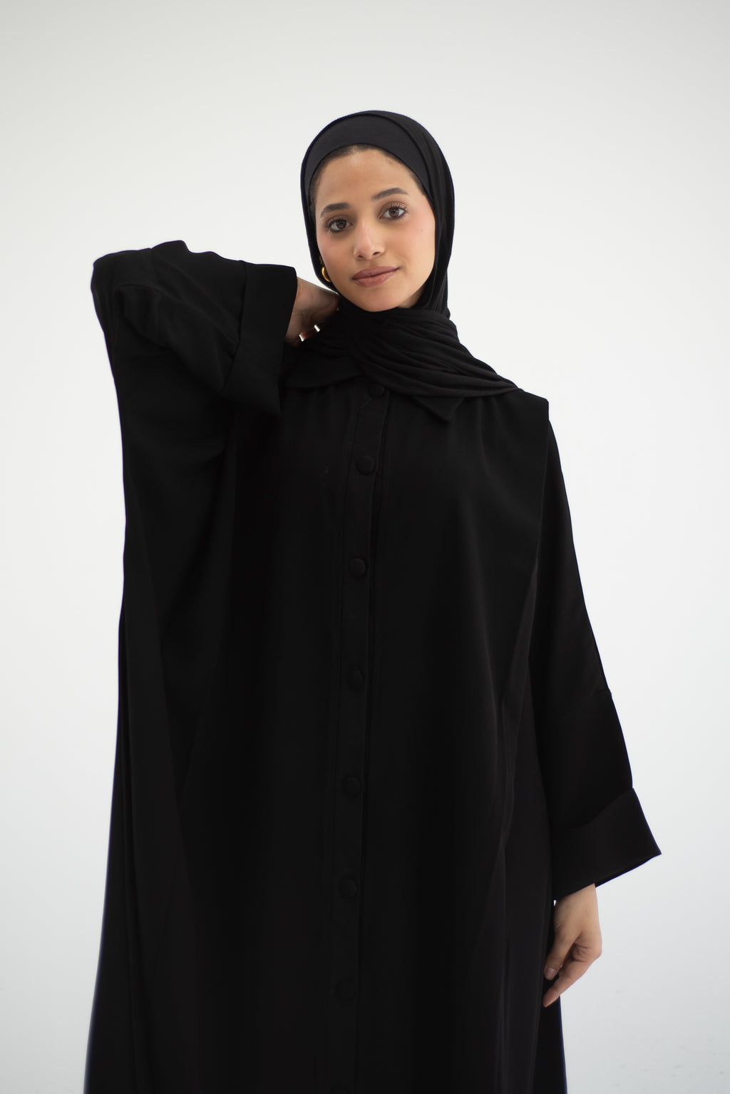 Edged Shoulder Abaya - Black