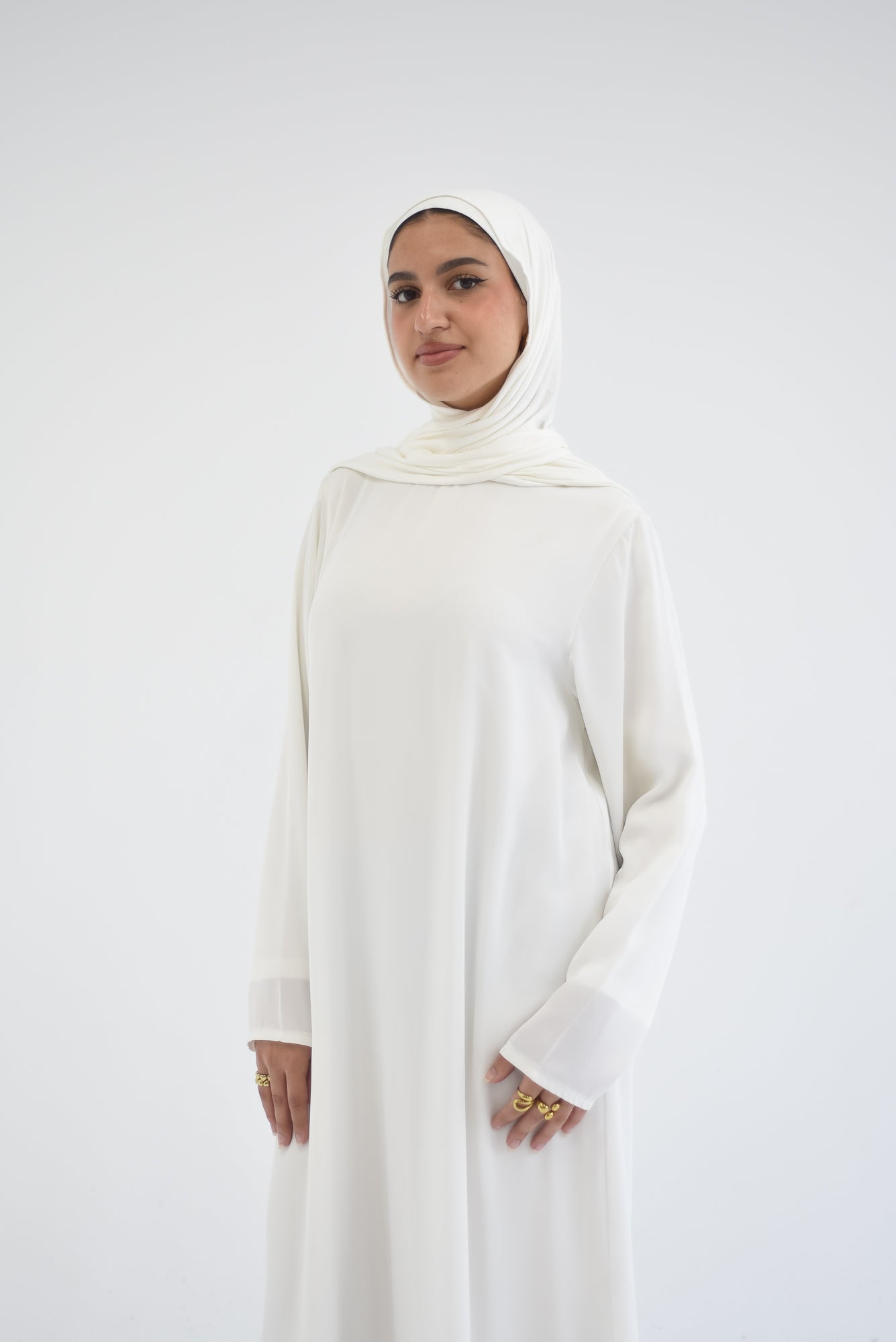 Basic Abaya -White