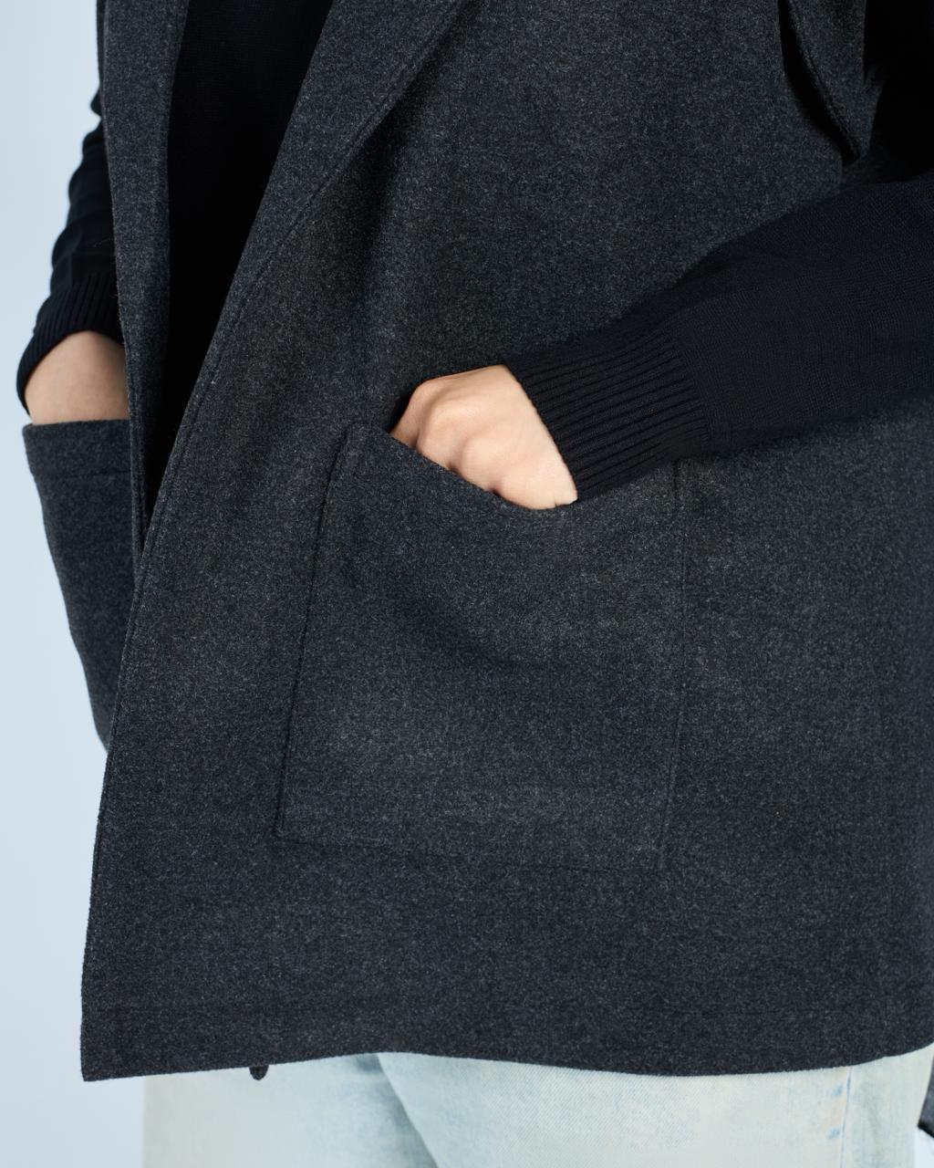 Sleeveless Coat- Grey