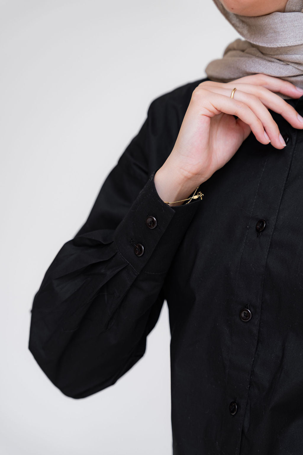 Basic Shirt-Black