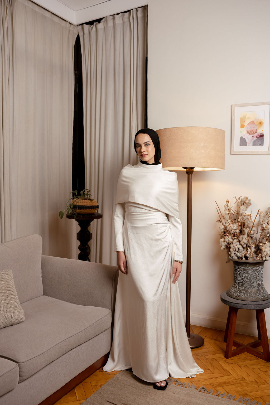 Royal Cape Dress - Offwhite
