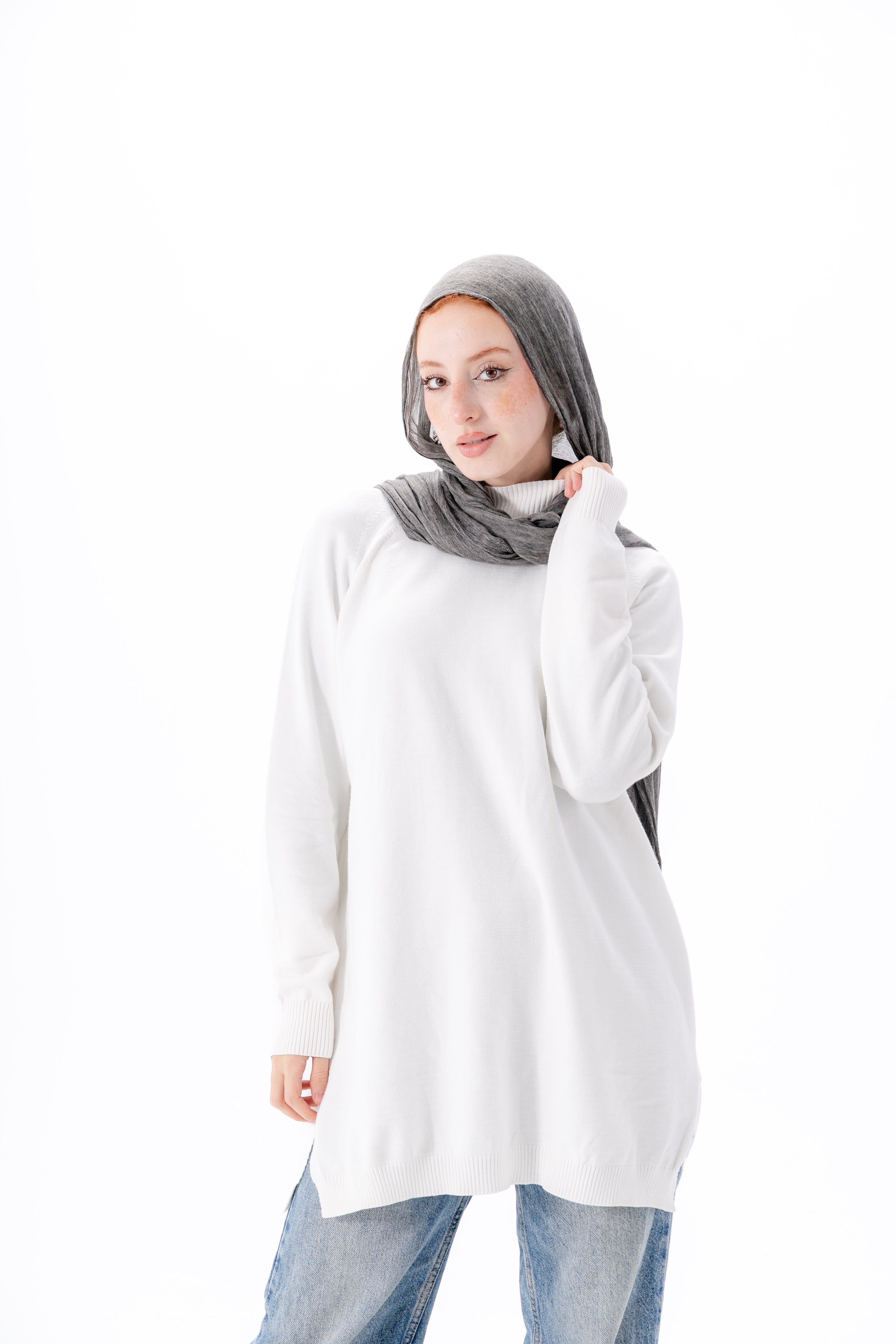 Long Basic Pullover- White