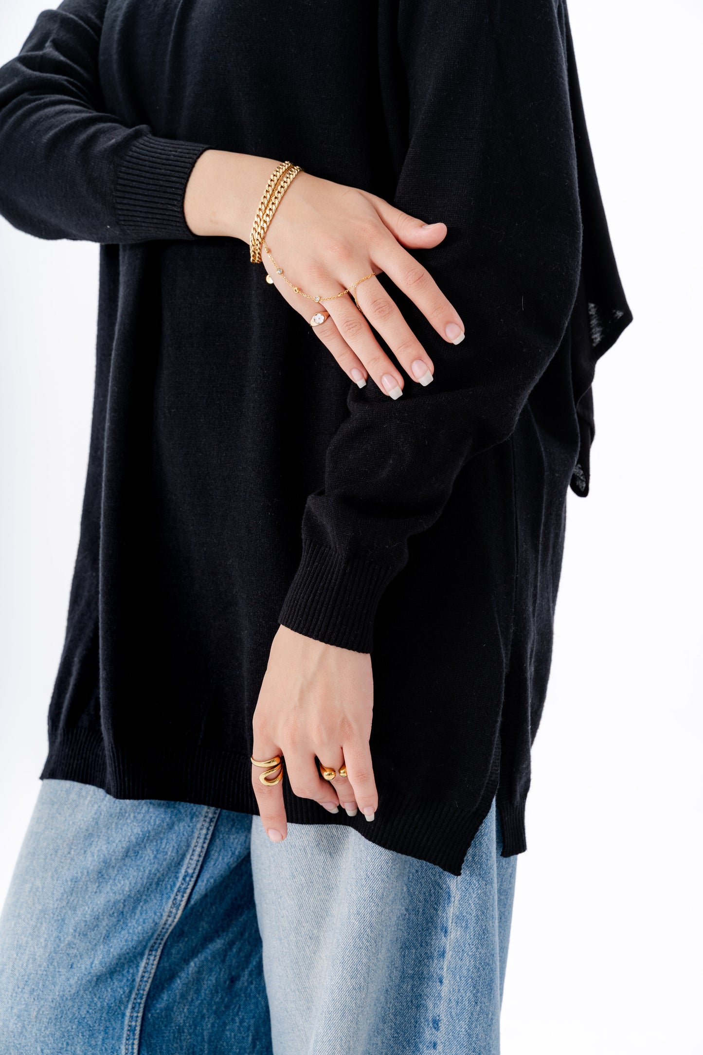 Long Basic Pullover- Black