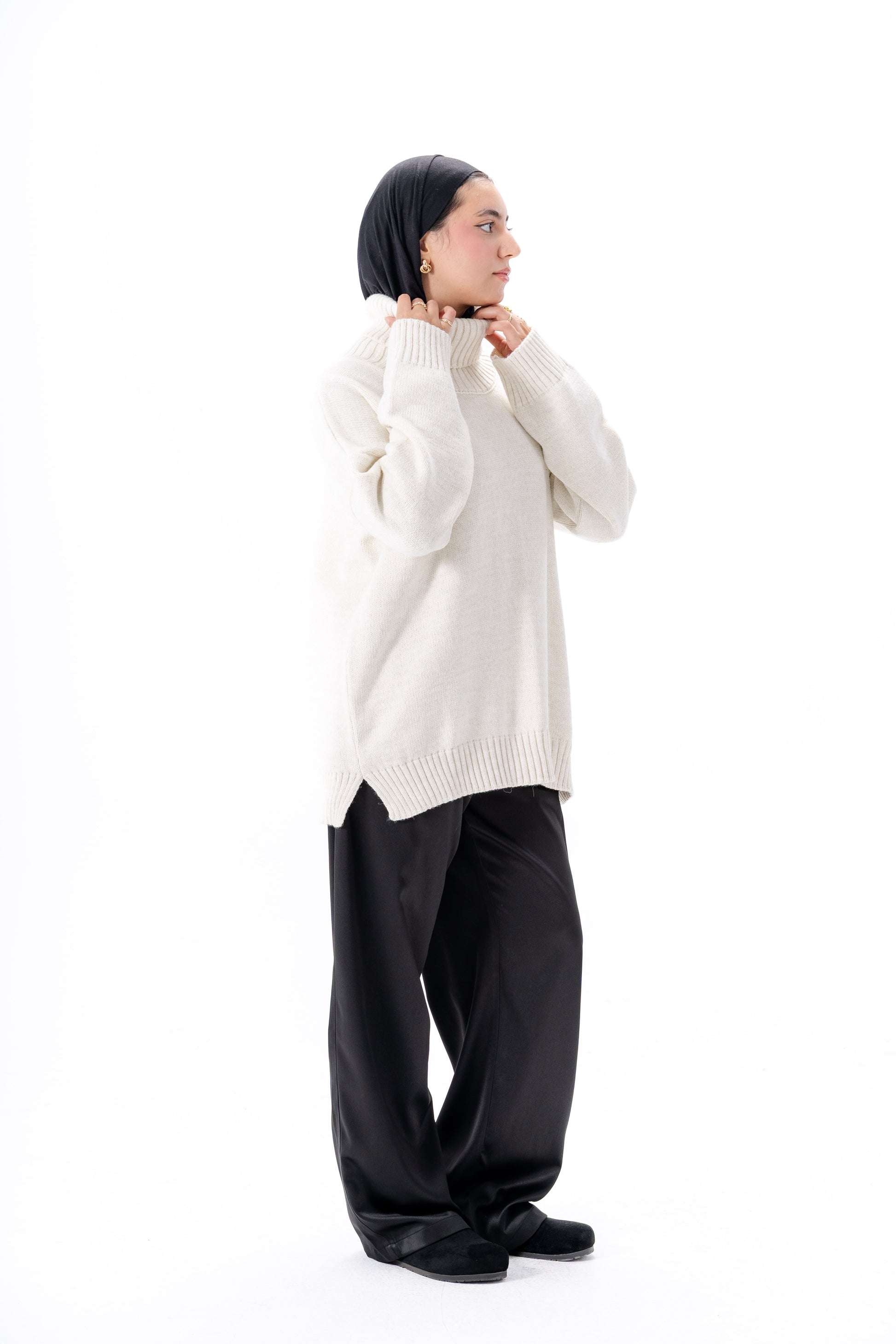 Oversized High-Neck Pullover -White