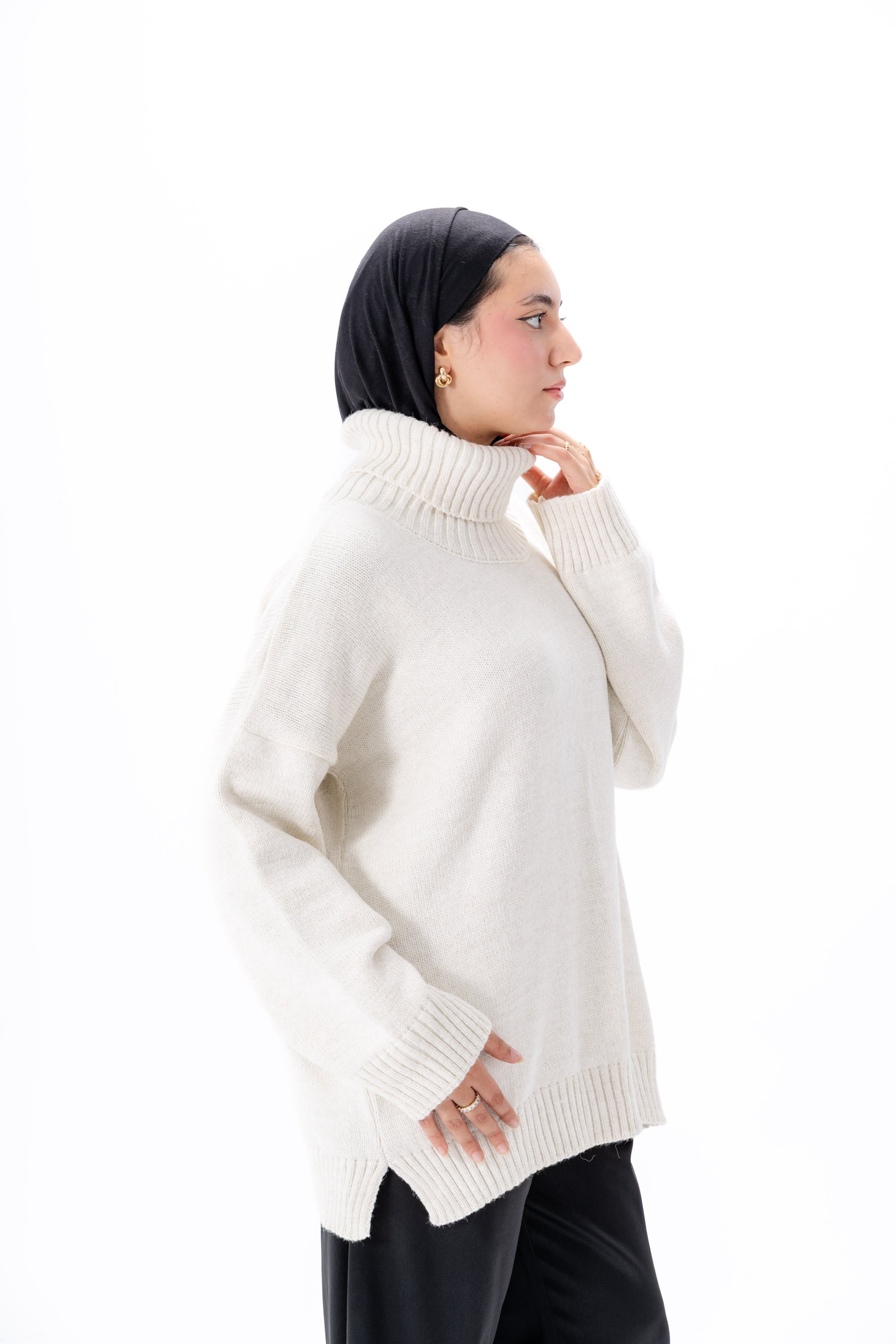 Oversized High-Neck Pullover -White
